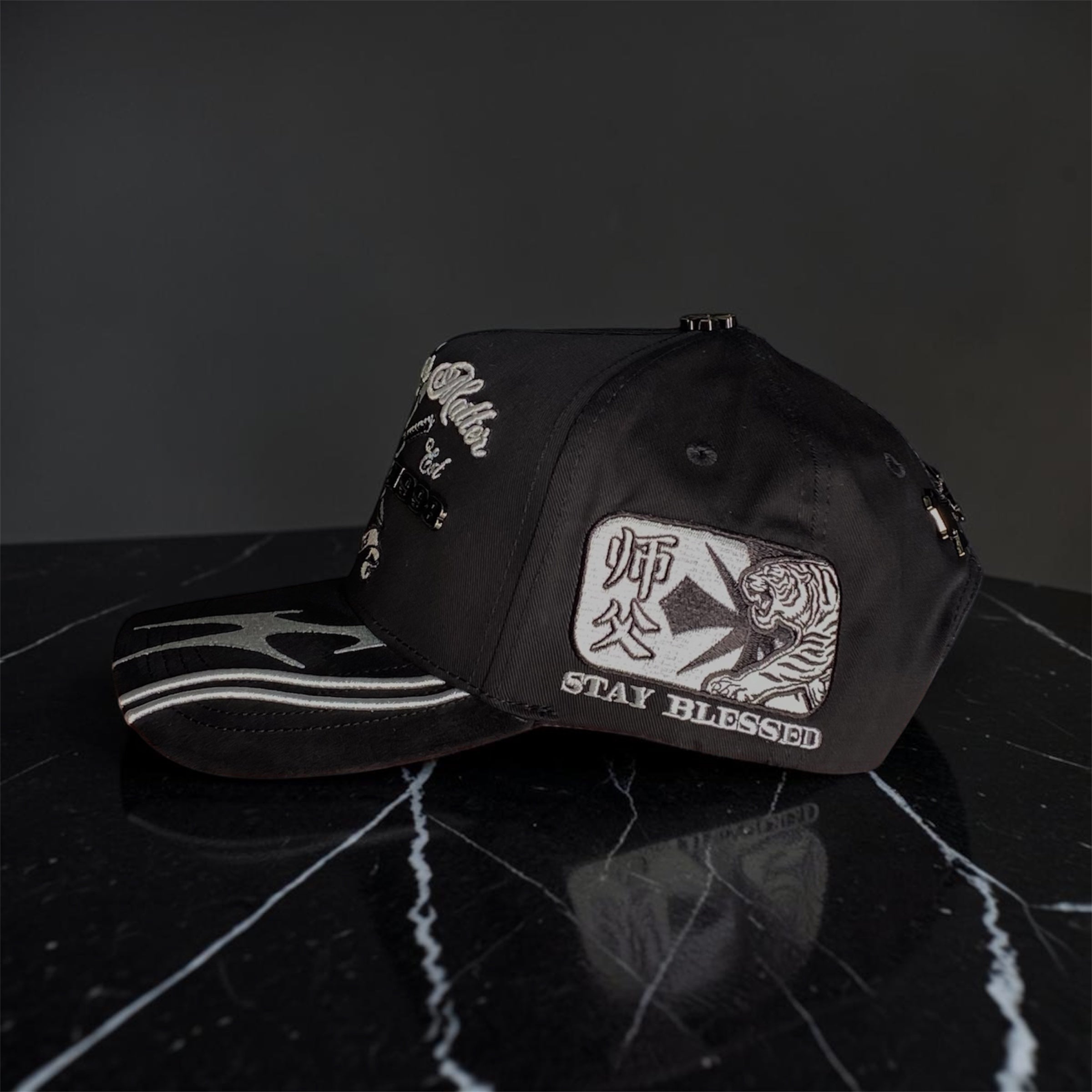 BÁEZ x SHIFU AZ
