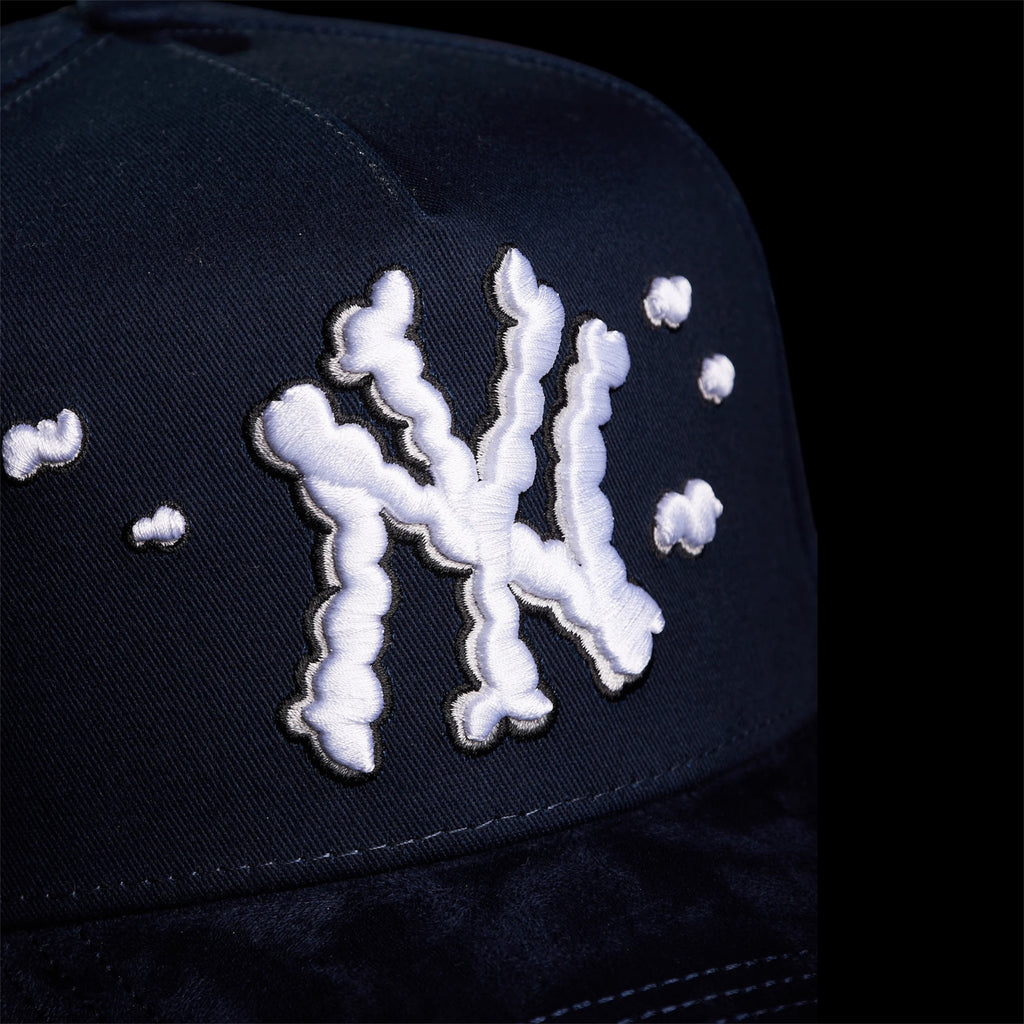 31 Hats "NY clouds"